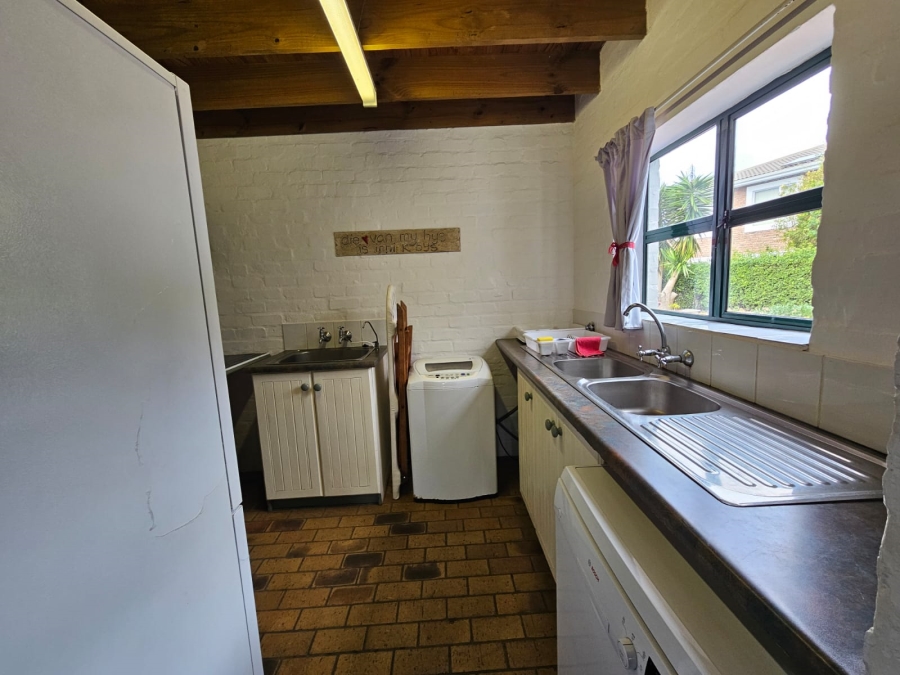 3 Bedroom Property for Sale in Stilbaai Wes Western Cape